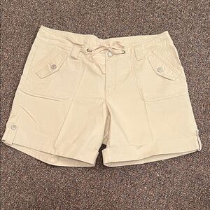 Venezia Cream Cargo Shorts